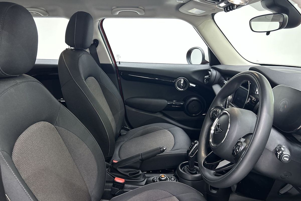 2020 MINI Hatch Cooper F55 LCI