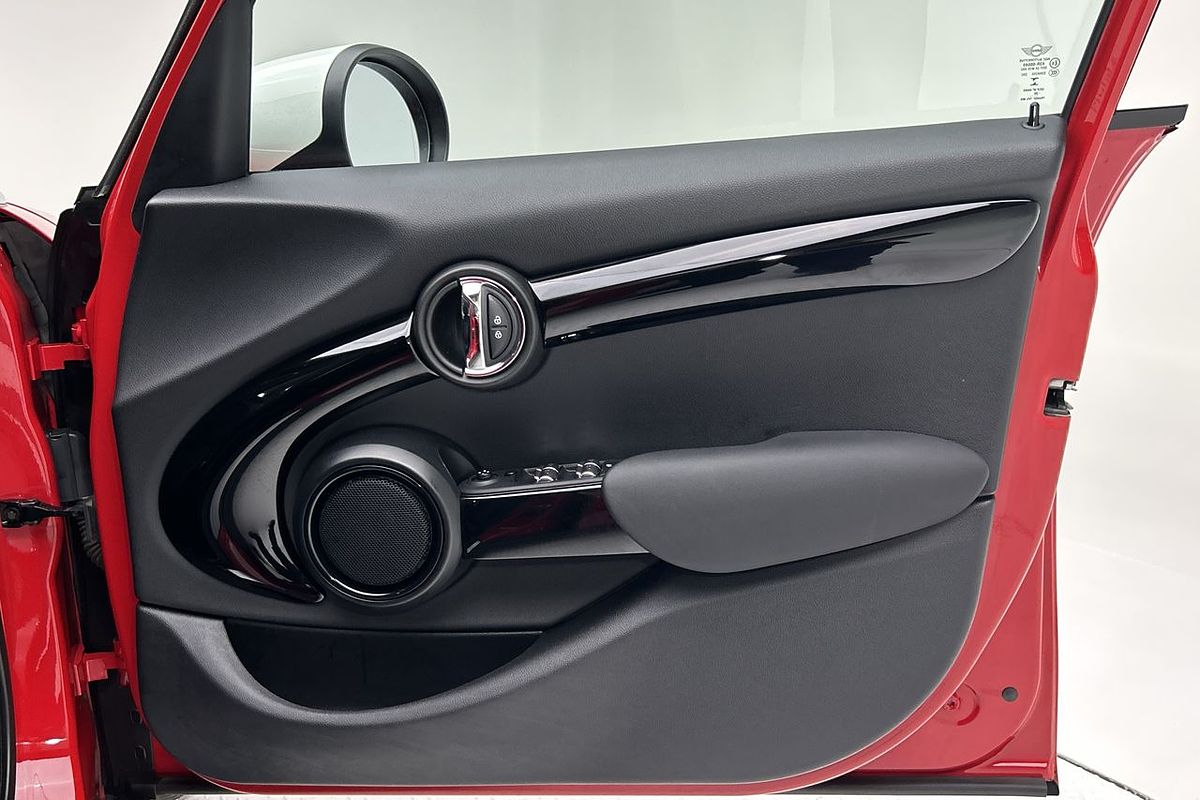 2020 MINI Hatch Cooper F55 LCI