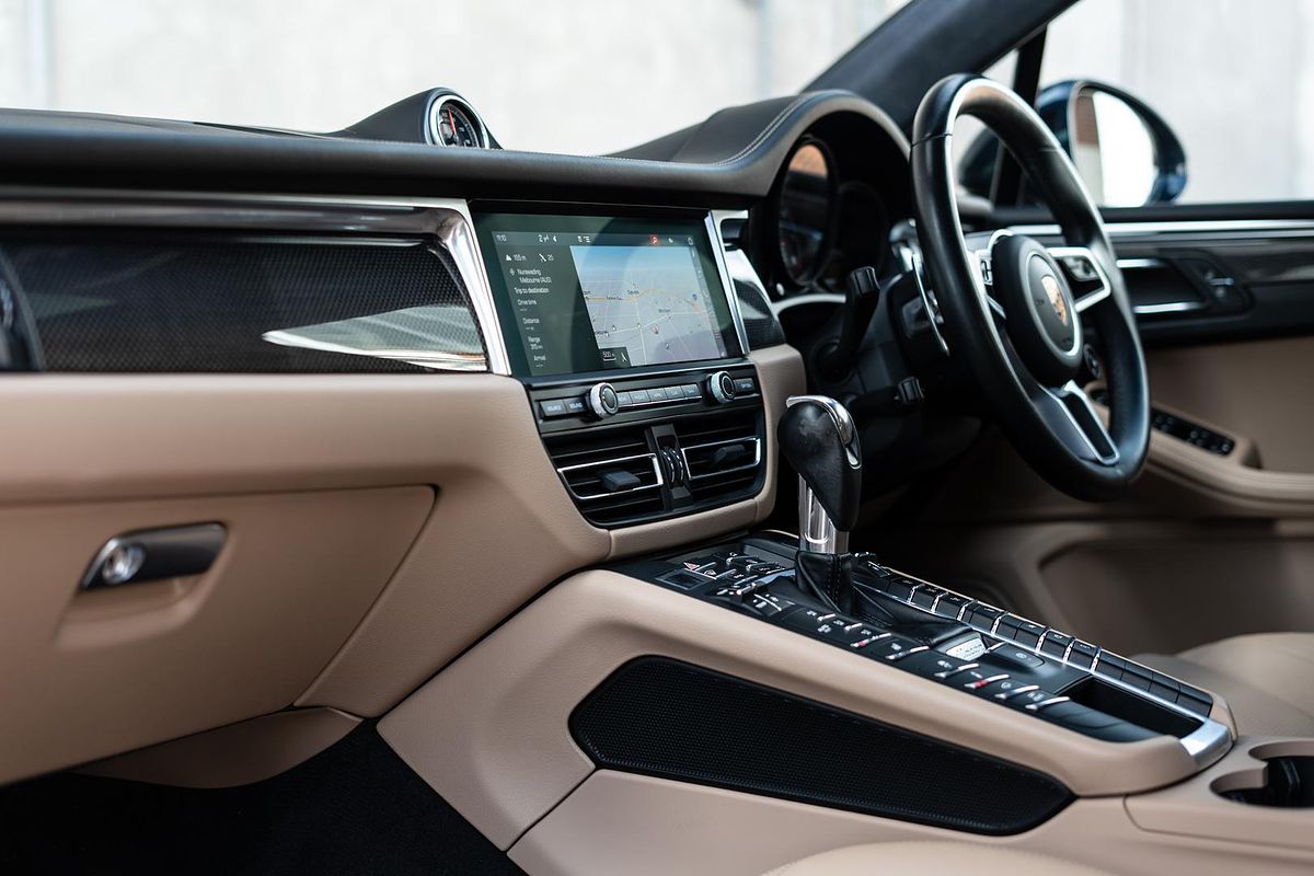 2020 Porsche Macan Turbo 95B