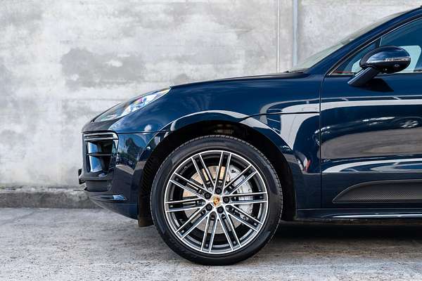 2020 Porsche Macan Turbo 95B