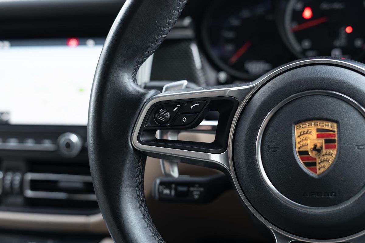 2020 Porsche Macan Turbo 95B