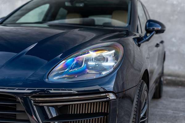 2020 Porsche Macan Turbo 95B