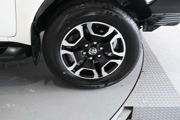 2021 Toyota Hilux SR5 GUN126R 4X4