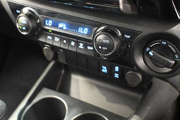 2021 Toyota Hilux SR5 GUN126R 4X4