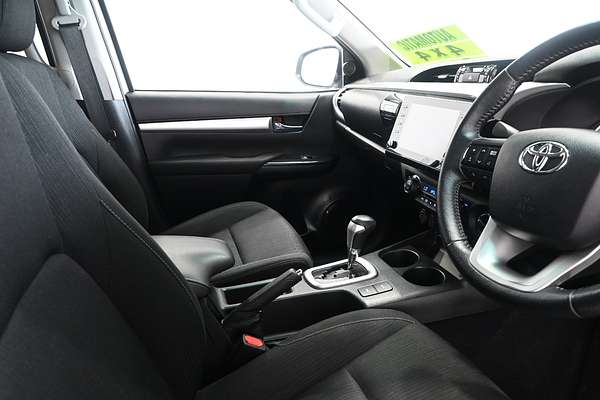 2021 Toyota Hilux SR5 GUN126R 4X4