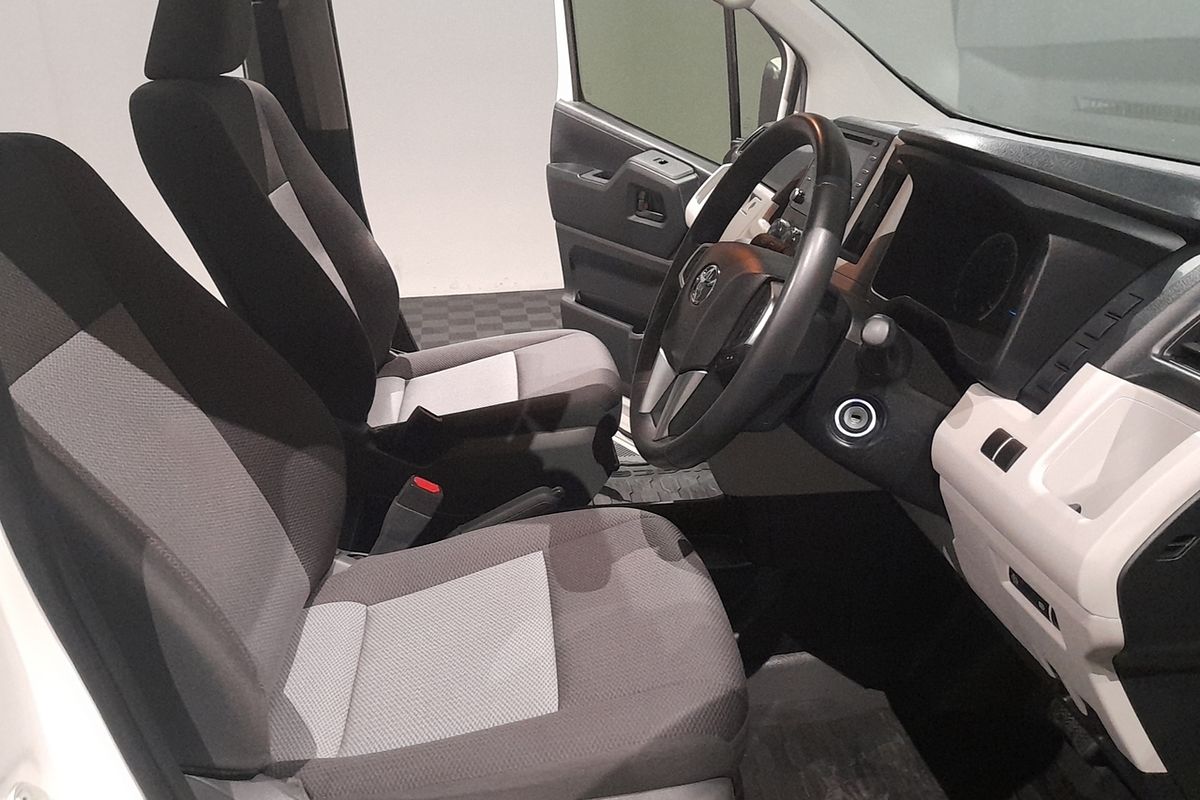 2019 Toyota Hiace Commuter GDH322R