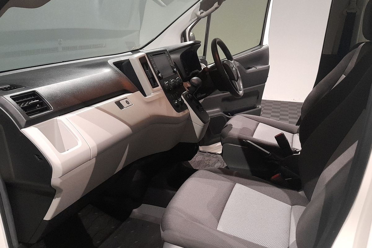 2019 Toyota Hiace Commuter GDH322R