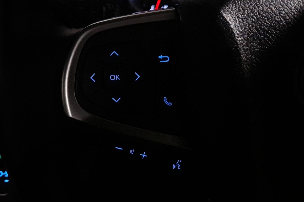 2019 Toyota Hiace Commuter GDH322R