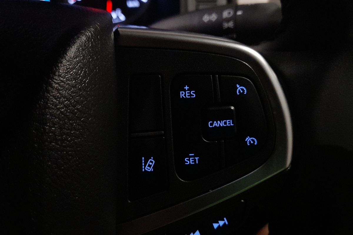 2019 Toyota Hiace Commuter GDH322R
