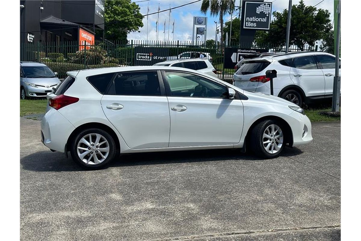 2013 Toyota COROLLA ASCENT SPORT ZRE182R