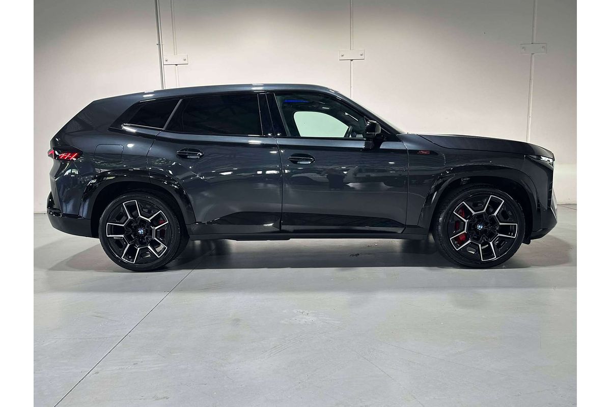 2023 BMW XM Label G09