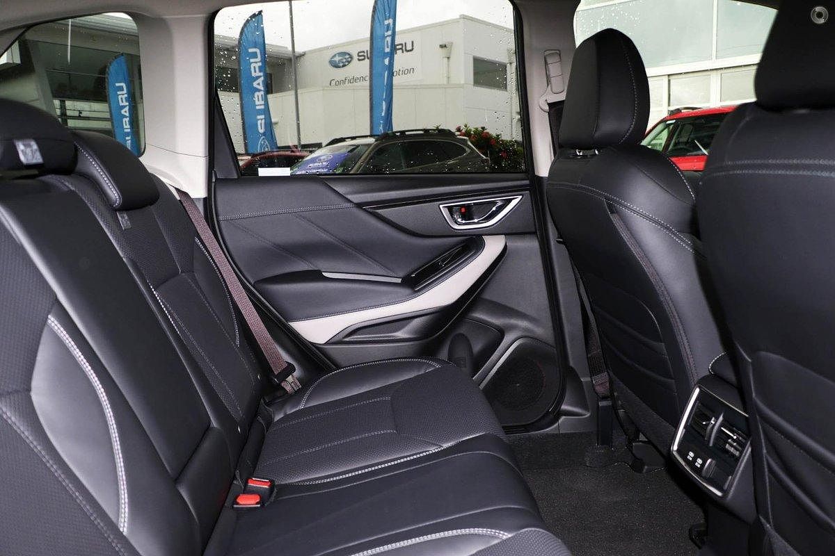 2024 Subaru Forester 2.5i-S S5