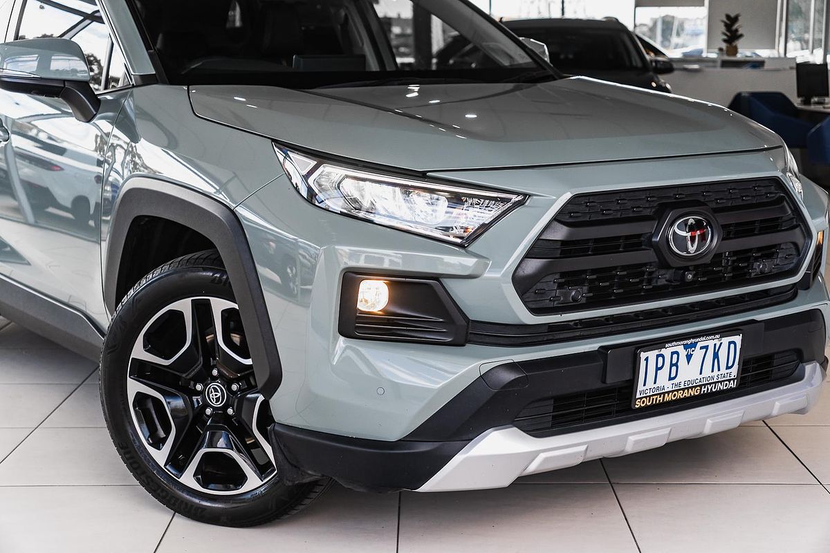 2019 Toyota RAV4 Edge AXAA54R