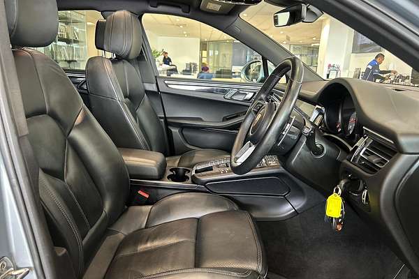 2019 Porsche Macan S 95B