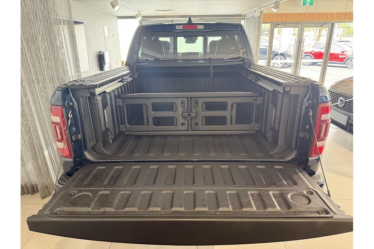 2024 RAM 1500 Laramie Sport RamBox DT 4X4 SWB