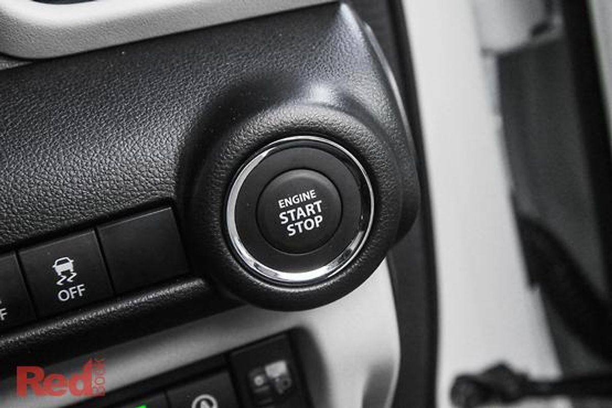 2025 Suzuki Swift Hybrid Plus UZ