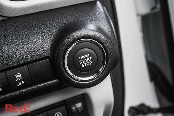 2025 Suzuki Swift Hybrid Plus UZ