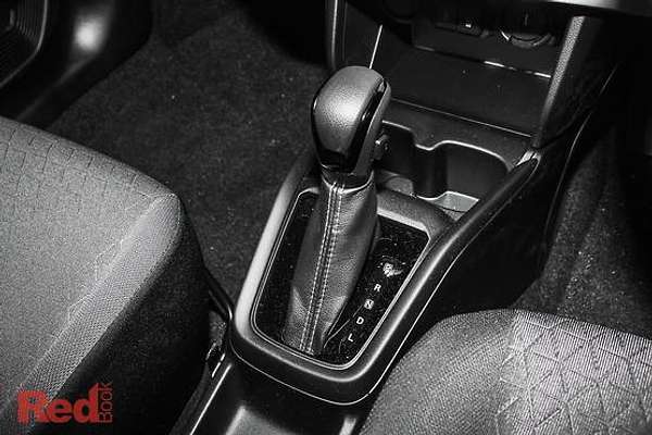 2025 Suzuki Swift Hybrid Plus UZ