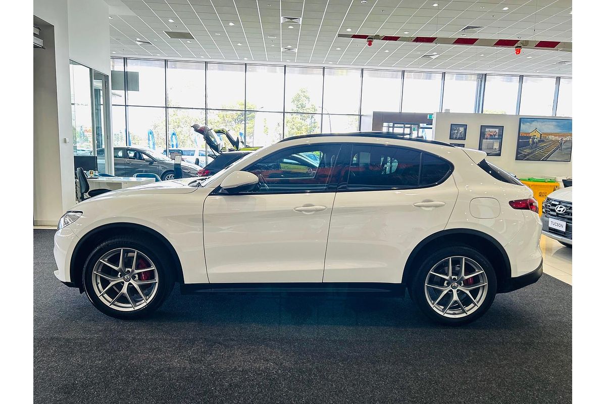 2018 Alfa Romeo Stelvio Ti