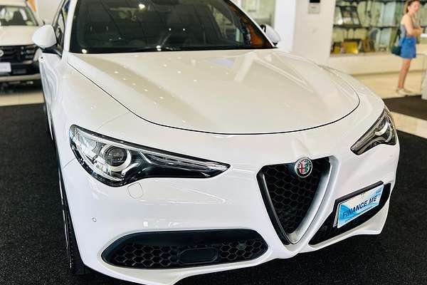 2018 Alfa Romeo Stelvio Ti