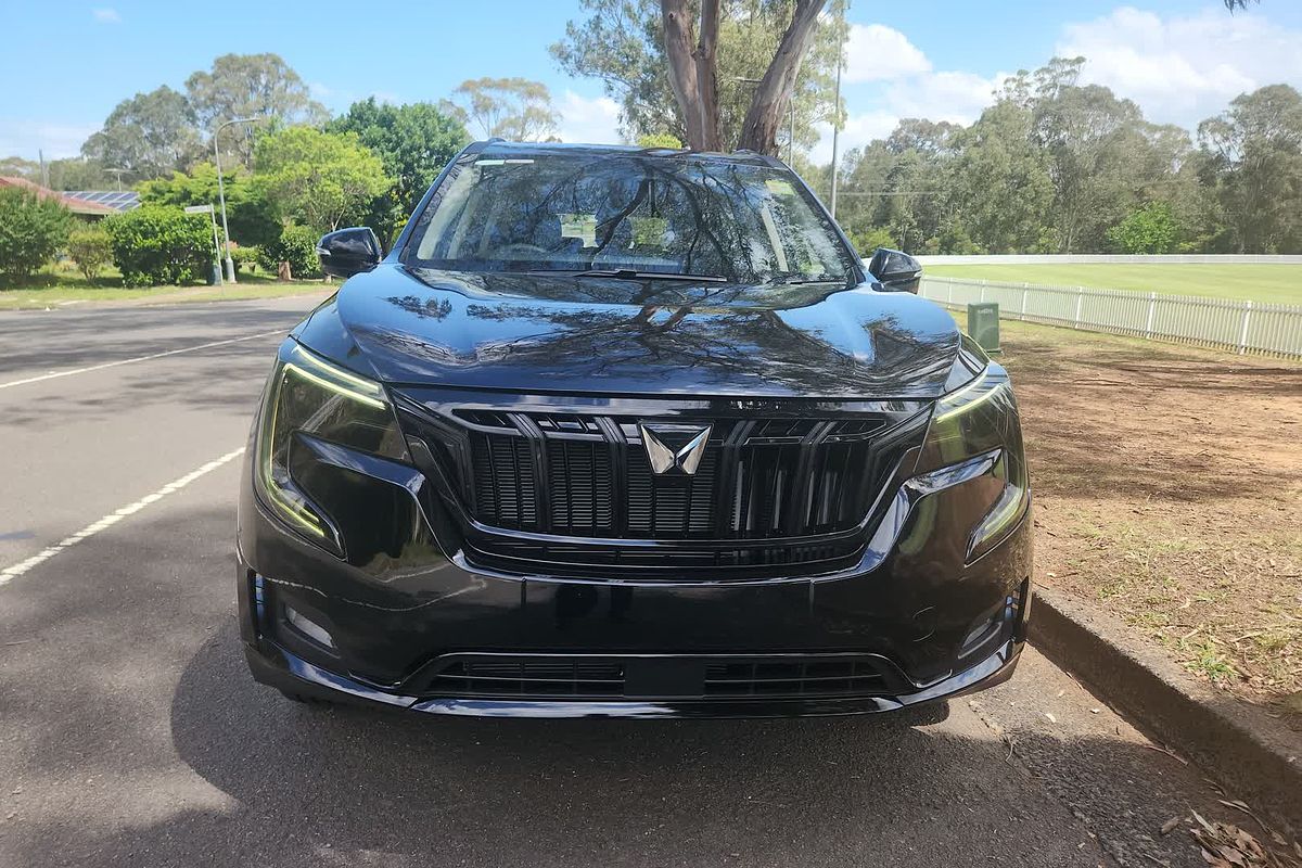 2024 Mahindra XUV700 AX7L Black Edition