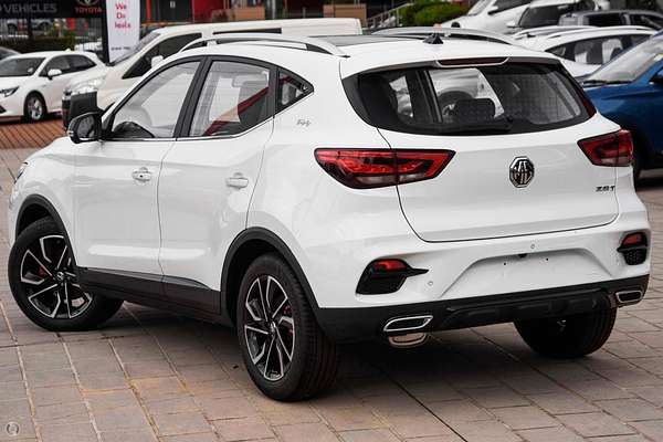 2024 MG ZST Essence 2WD
