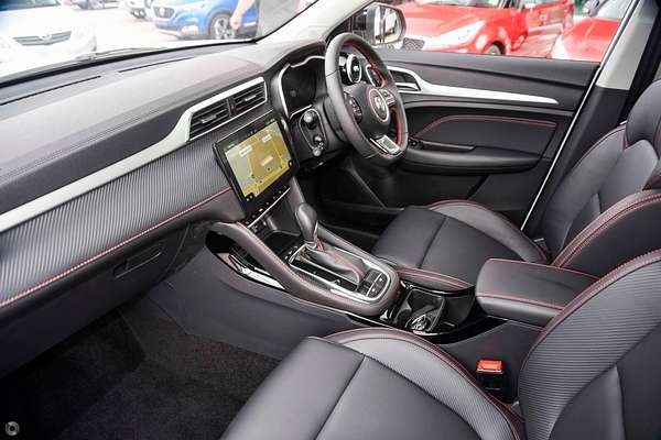 2024 MG ZST Essence 2WD