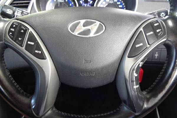 2013 Hyundai Elantra Trophy MD3