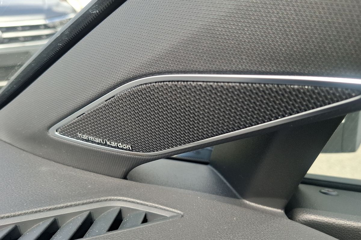 2024 Volkswagen Golf GTI 8