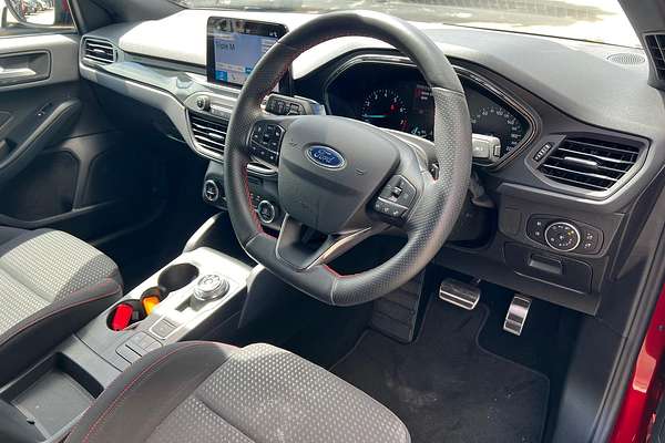 2018 Ford Focus ST-Line SA