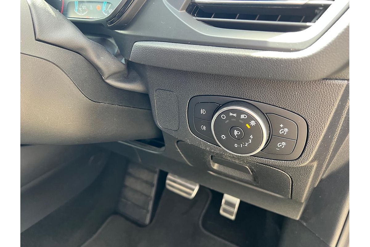 2018 Ford Focus ST-Line SA