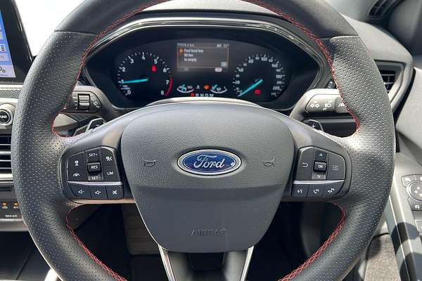 2018 Ford Focus ST-Line SA