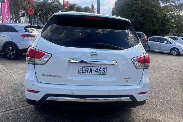 2015 Nissan Pathfinder Ti R52