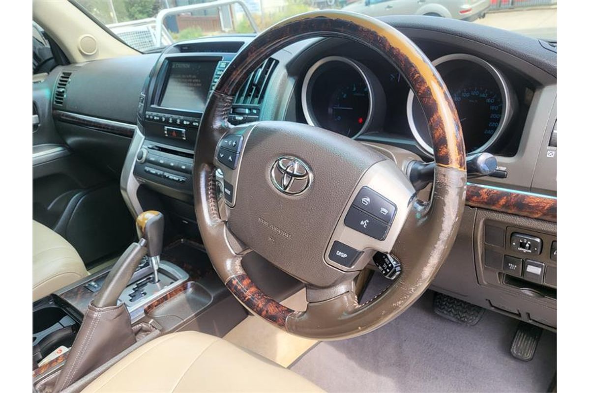2008 Toyota Landcruiser Sahara UZJ200R