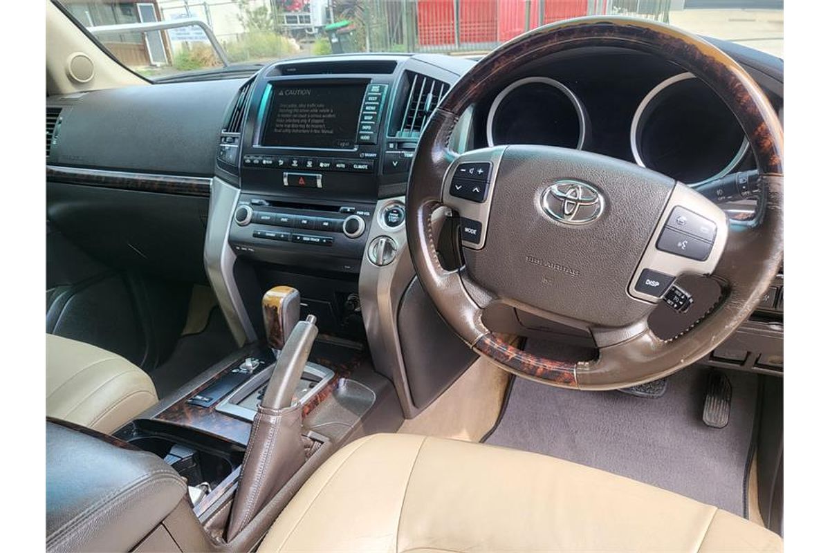 2008 Toyota Landcruiser Sahara UZJ200R