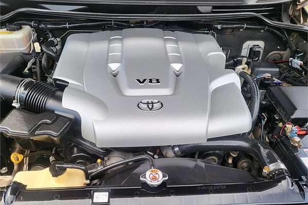 2008 Toyota Landcruiser Sahara UZJ200R