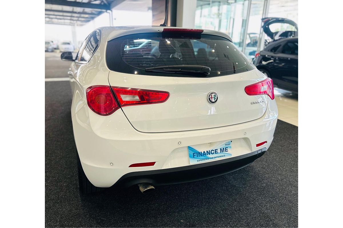 2018 Alfa Romeo Giulietta Super Series 2
