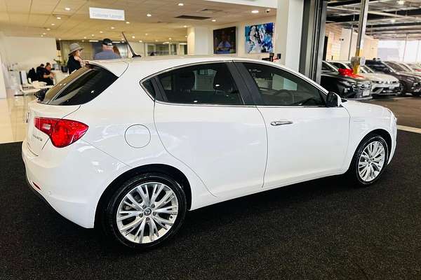 2018 Alfa Romeo Giulietta Super Series 2