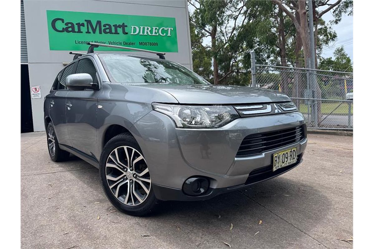 2013 Mitsubishi OUTLANDER ES (4x4) ZJ