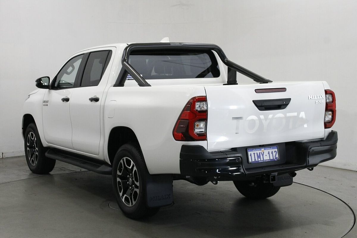 2024 Toyota Hilux SR5 48V GUN126R 4X4