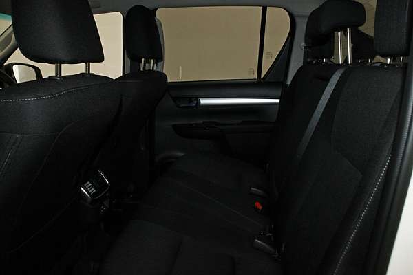2024 Toyota Hilux SR5 48V GUN126R 4X4