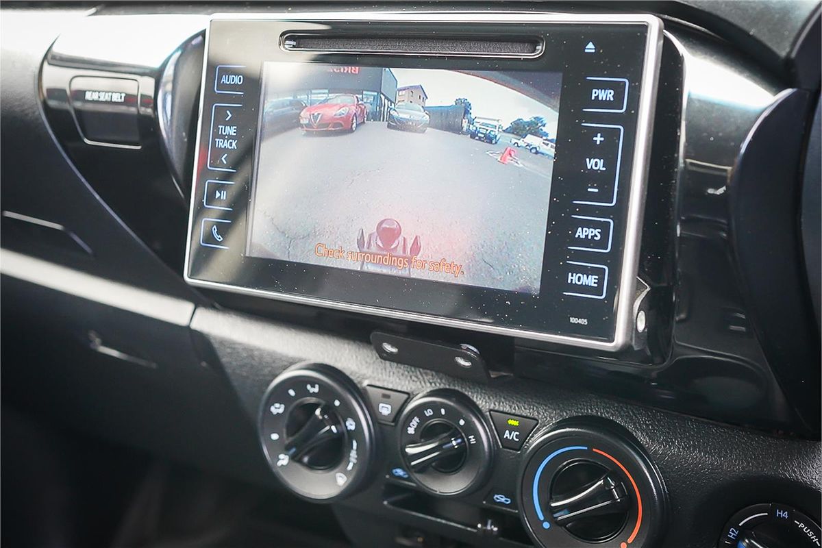 2019 Toyota Hilux SR GUN126R 4X4