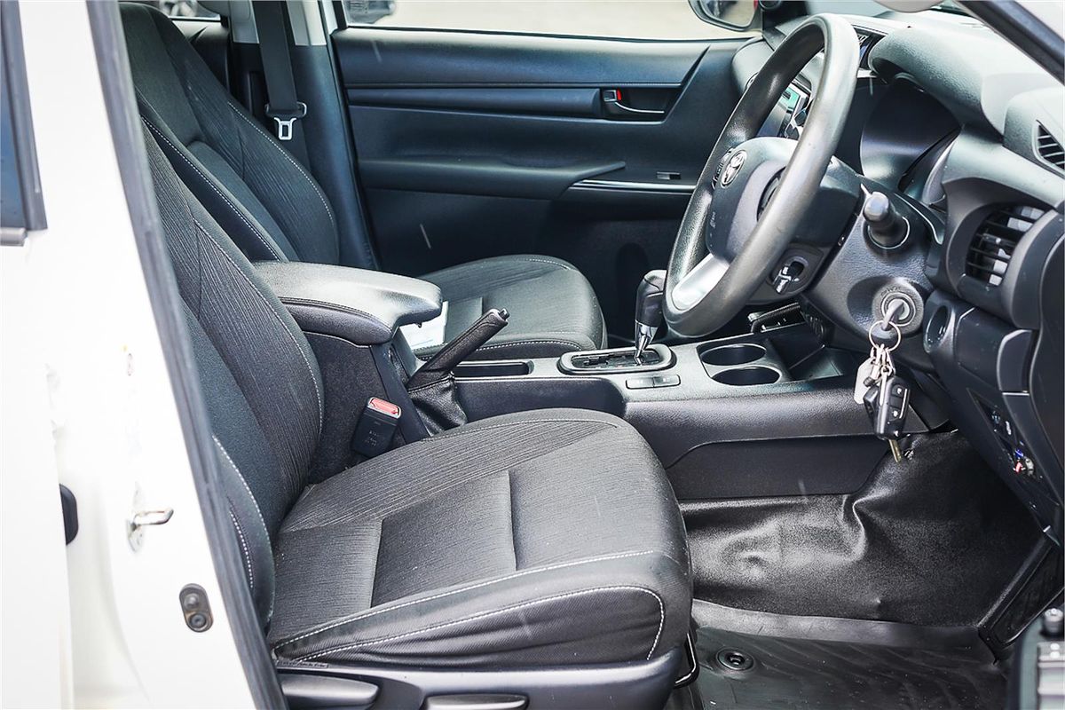 2019 Toyota Hilux SR GUN126R 4X4