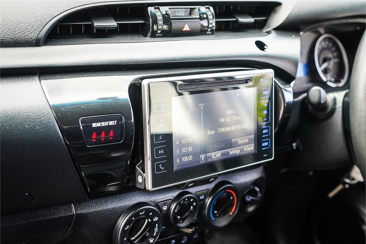 2019 Toyota Hilux SR GUN126R 4X4