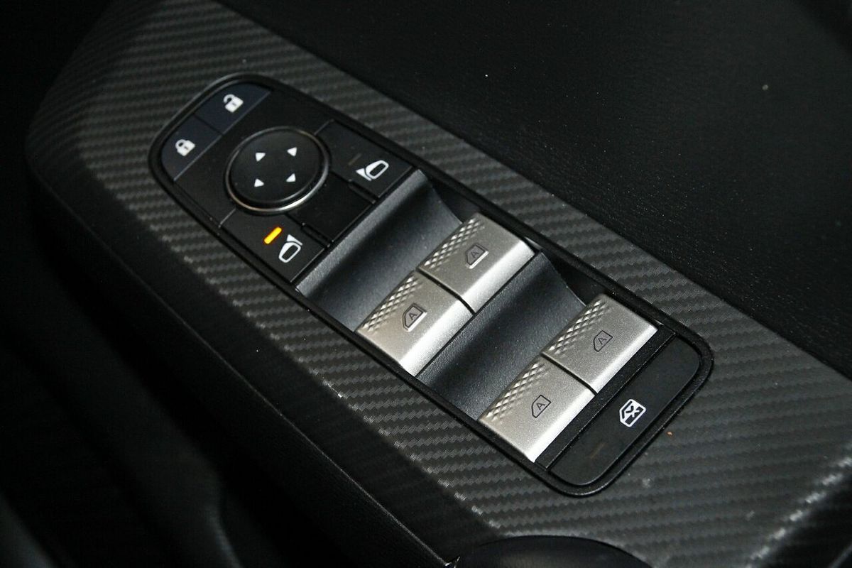 2023 Mitsubishi Outlander ES ZM