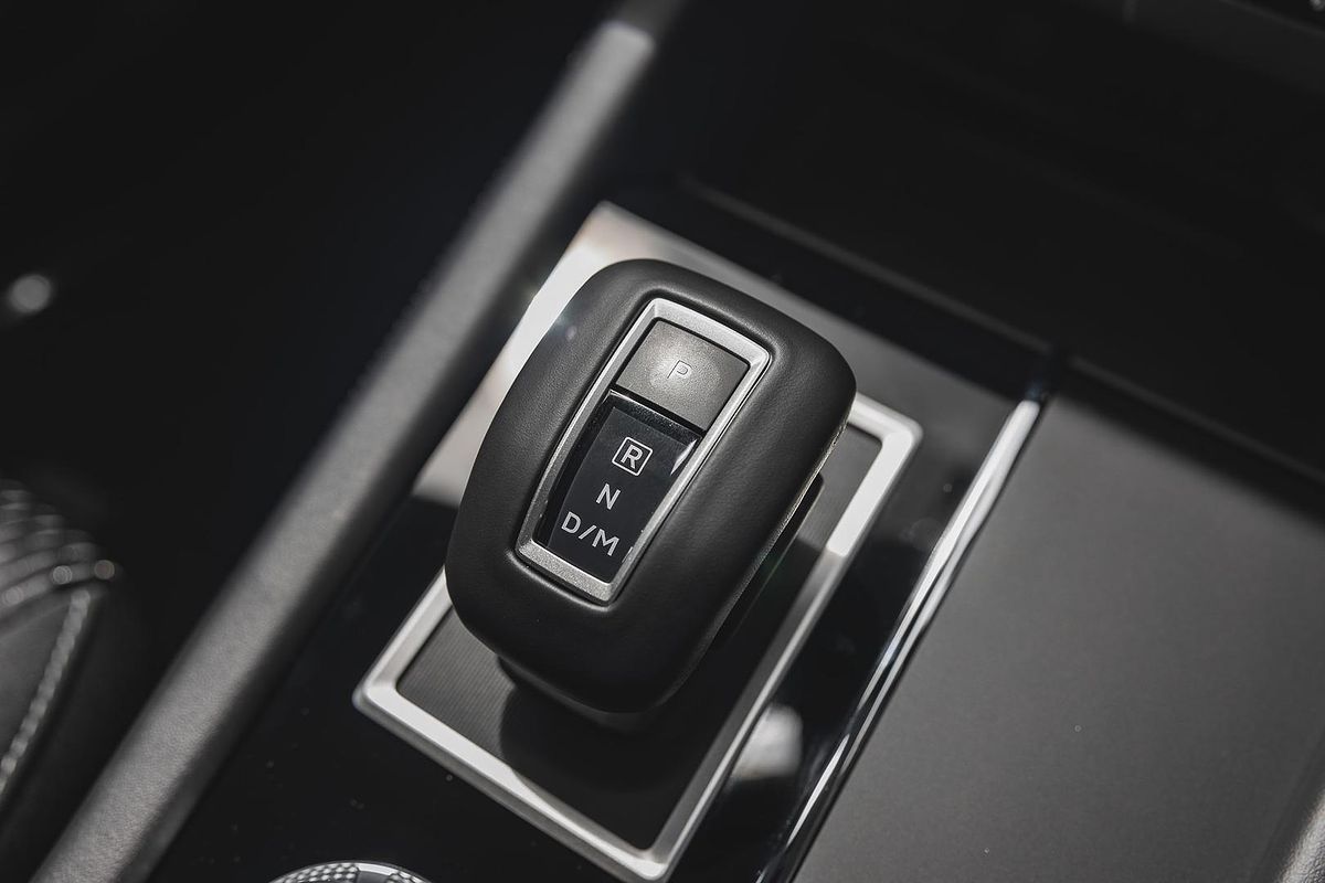2024 Mitsubishi Outlander LS ZM