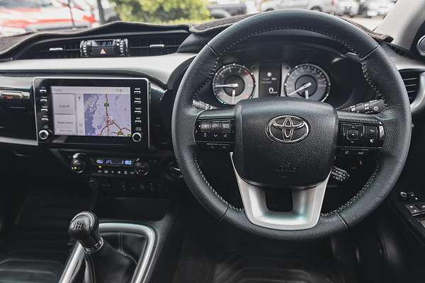 2022 Toyota Hilux SR5 GUN126R 4X4