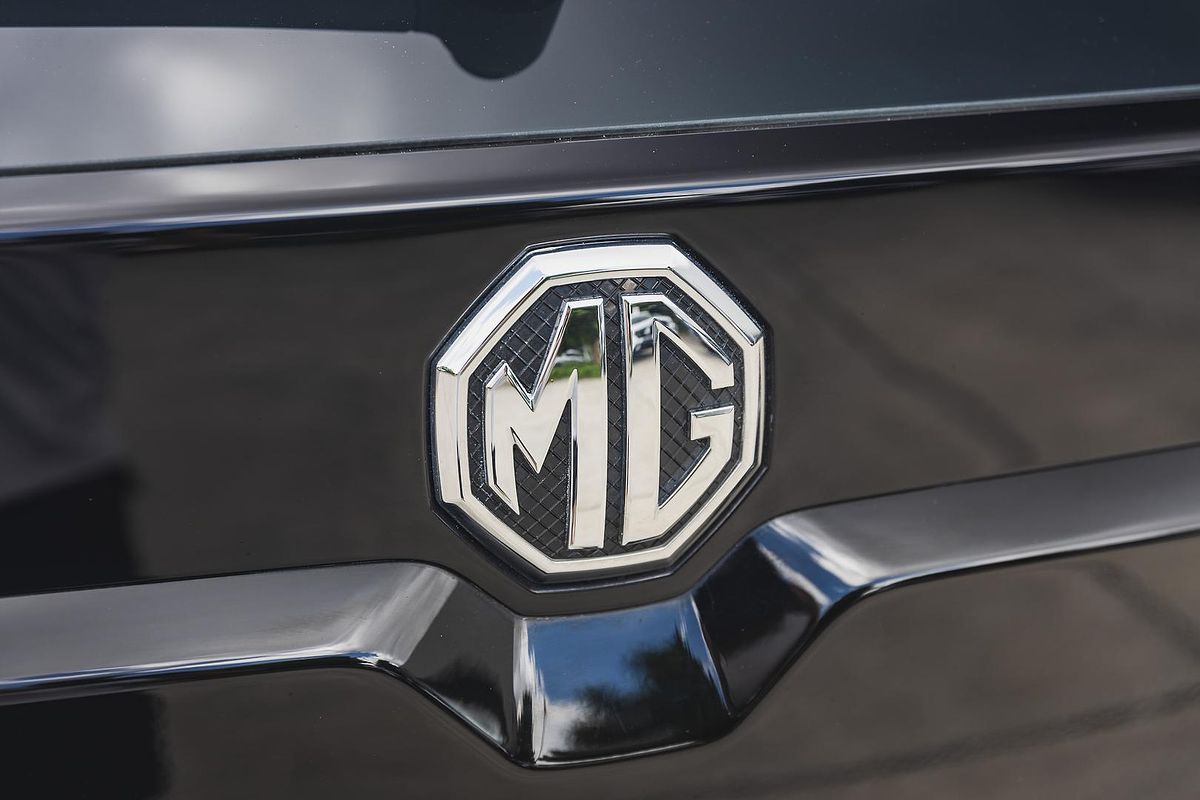 2017 MG GS Core SAS2
