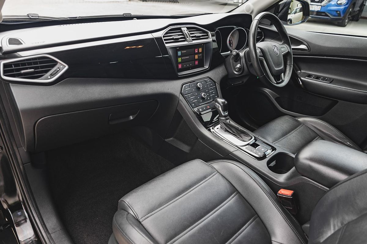 2017 MG GS Core SAS2