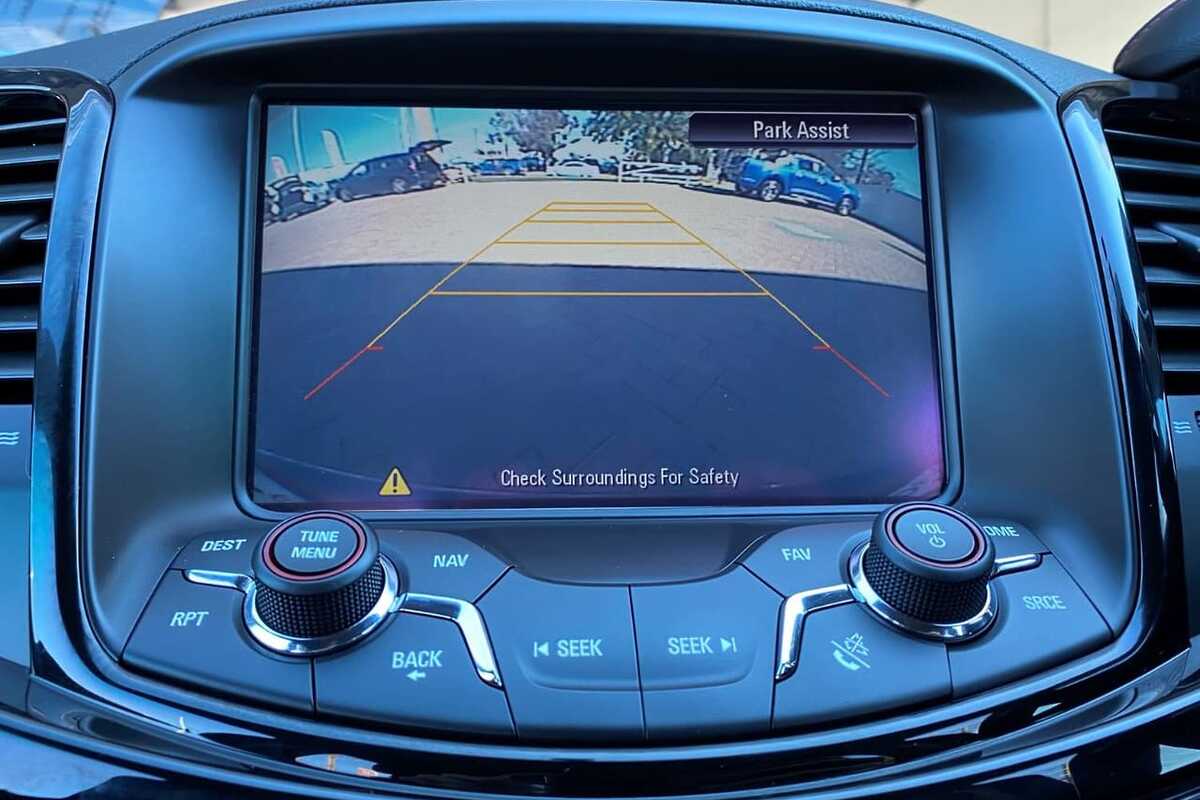 2016 Holden COMMODORE SV6 Black VF Series II